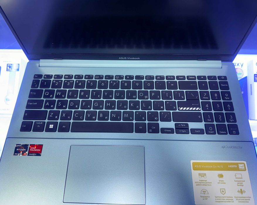 Ноутбук Asus Vivobook 15.6" IPS, RYZEN 5-7520U, DDR5 16 GB, SSD 512 GB