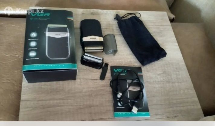 Электробритва и триммер