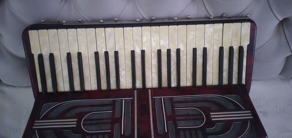 HOHNER Verdi 120баса