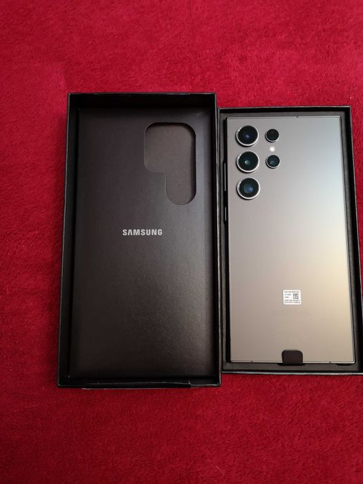 Samsung Galaxy S24 Ultra. 512GB. Schimb cu Apple Watch Ultra 3 Natural Titanium Milanese