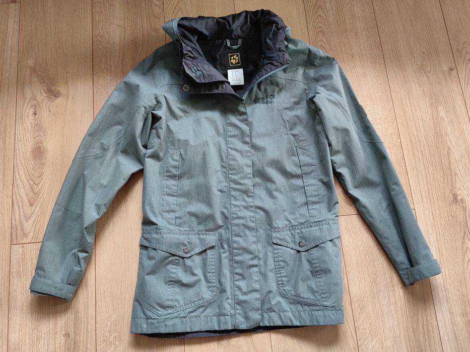 Vând geaca damă Jack Wolfskin