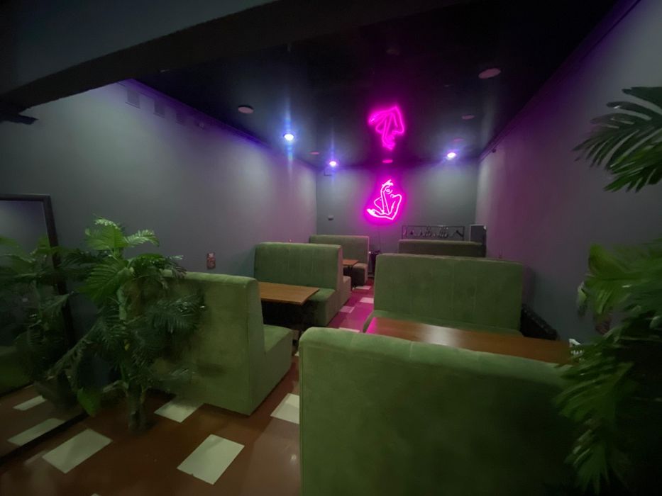 Продам кафе бар.