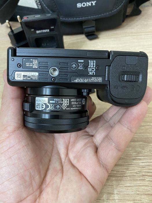 Продам Sony ZV-E10 c 16-50mm