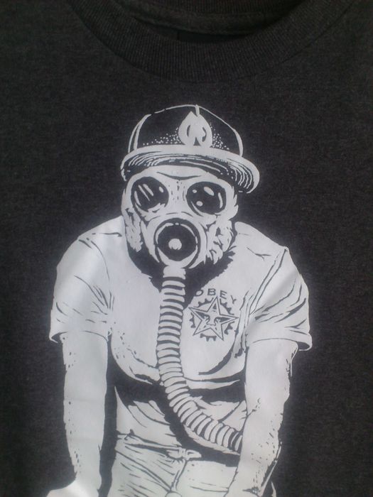 Тениска "Obey" размер S
