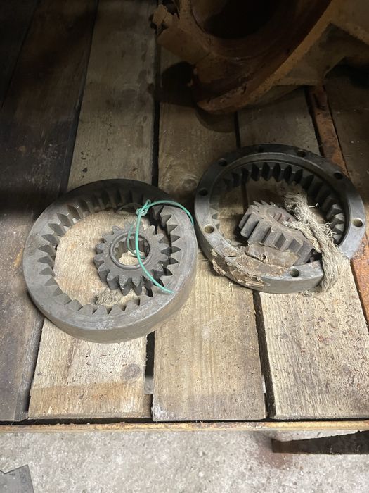 Запчасти на военые мосты УАЗ