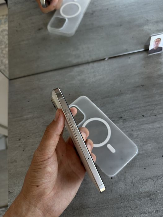 iPhone 16 PRO 256g White