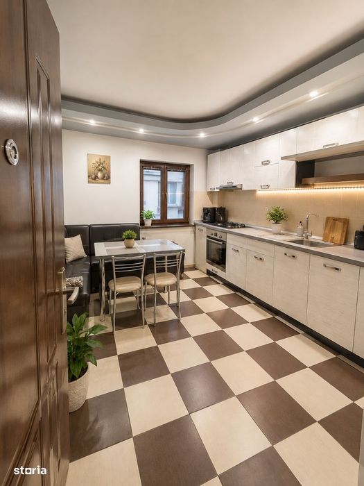 Apartament de vânzare 3 camere