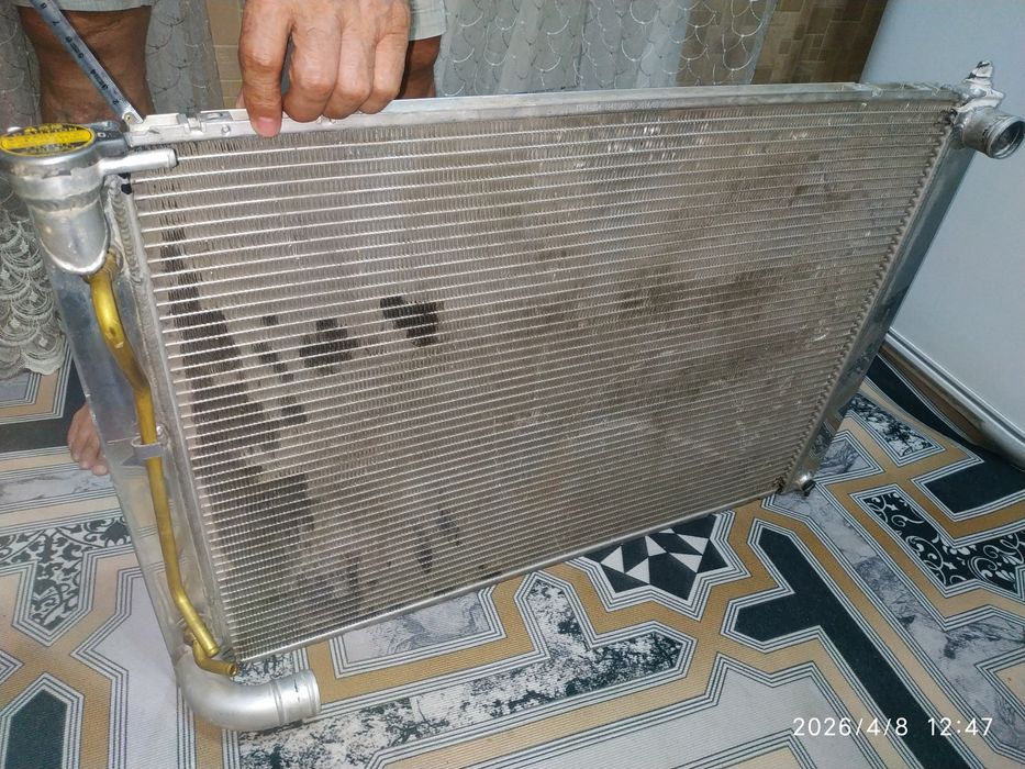 Продам радиатор в