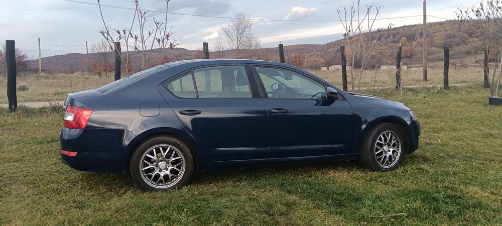 SKODA Octavia 2015 — imagine 4