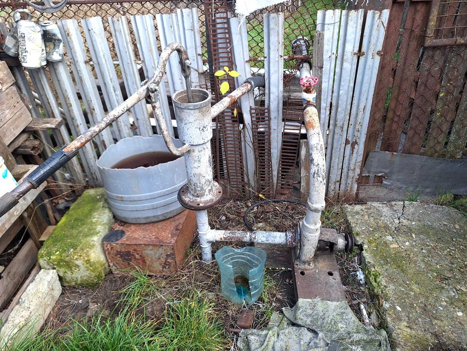 Vand casa batraneasca