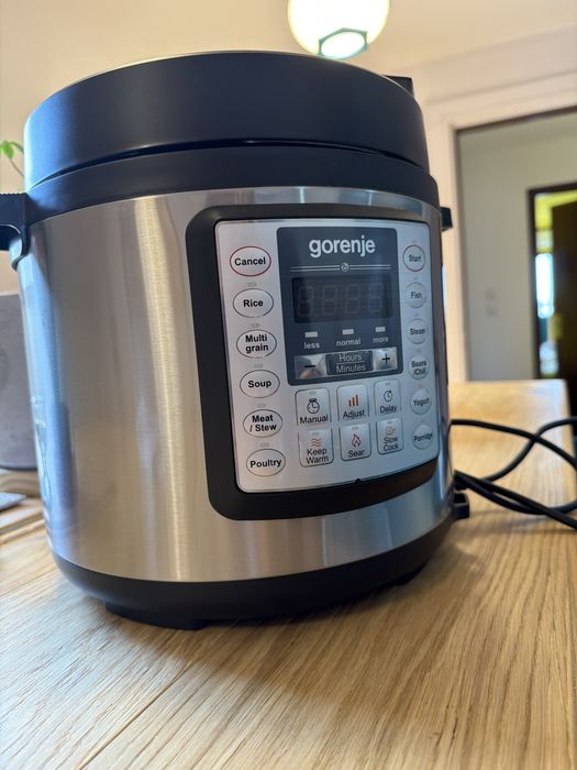 Oala cu presiune NOUA