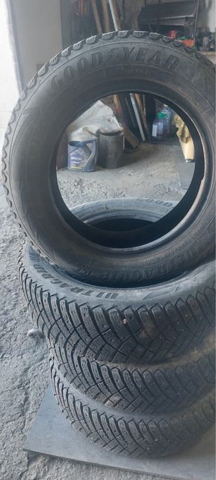 Зимние шины 185/65/15 Goodyear