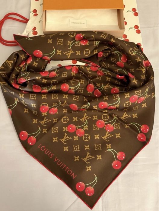 Копринен шал dior chanel loui vuitton