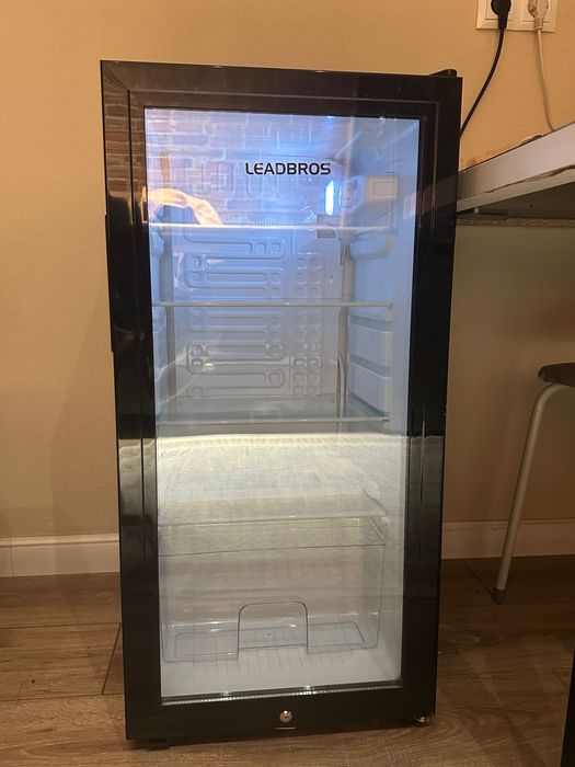 Мини-холодильник Leadbros