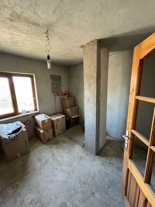 Apartament 4 camere de vanzare - Panciu