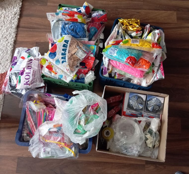 Шары продам и всё к ним