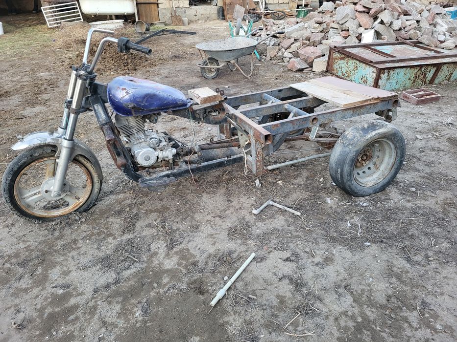 Мотоцикл лифан..