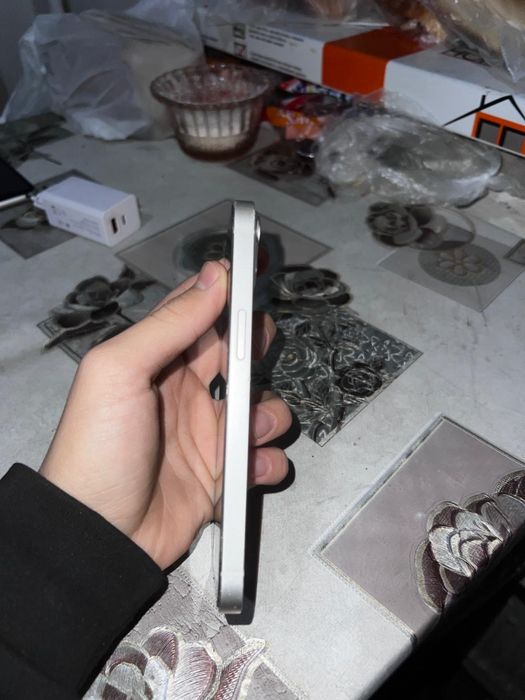 Iphone 13 с гарантий