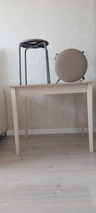 Продам комплект стол и 4 стула Калинка