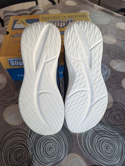 SKECHERS - мъжки спортни обувки, размер 42