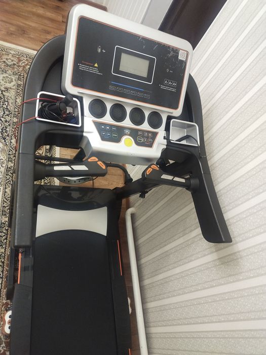 Продам беговую дорожку