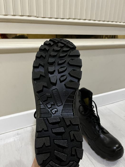 Продам новый спецобувь