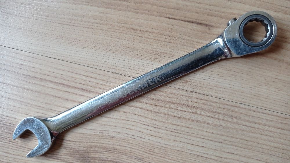 Звездогаечни тресчотни ключове