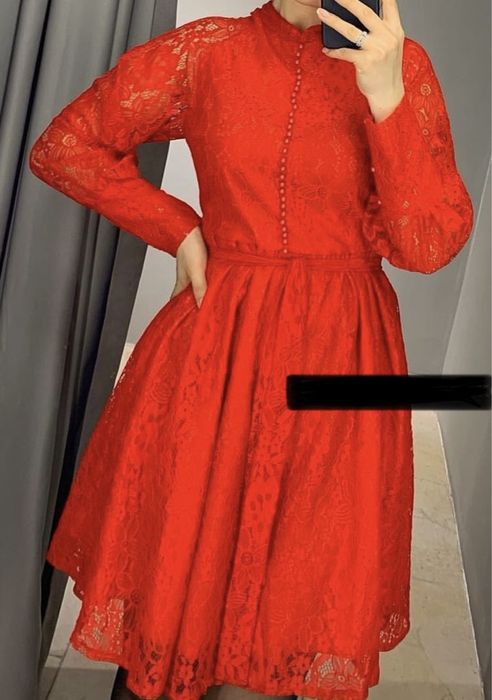 Продам новые платья