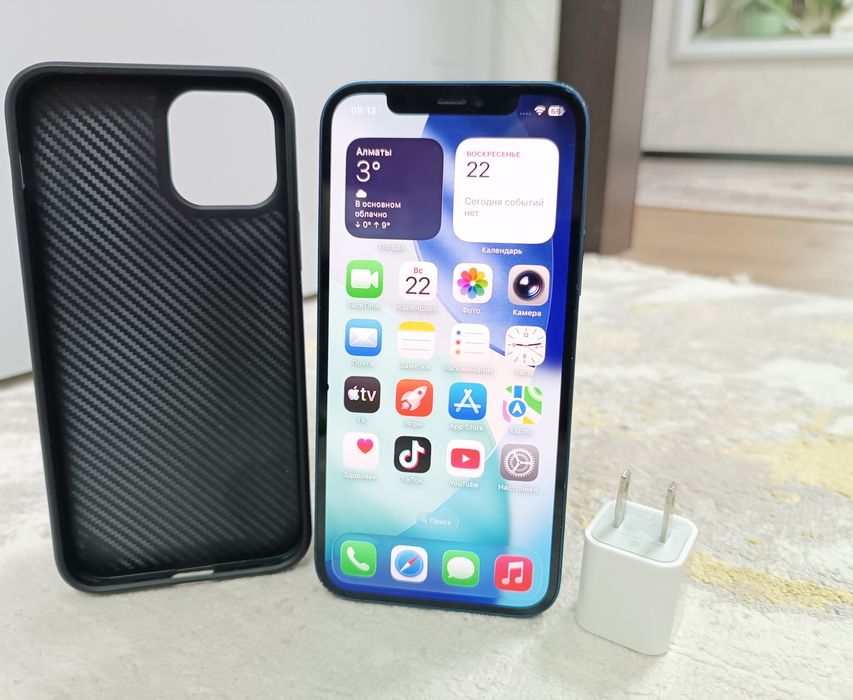 iPhone 12 / 128GB, АКБ 100% в хорошем состоянии.