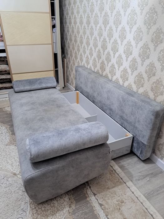 Раздвижной диван .2м.