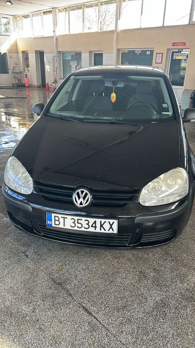 Продавам VW Golf 5