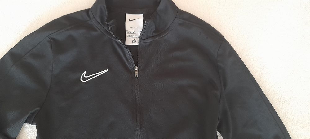 Nike спортен комплект