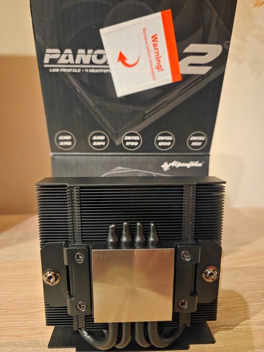 Sistem Desktop PC INTEL NUC 9 Extreme Kit NUC9I7QNX