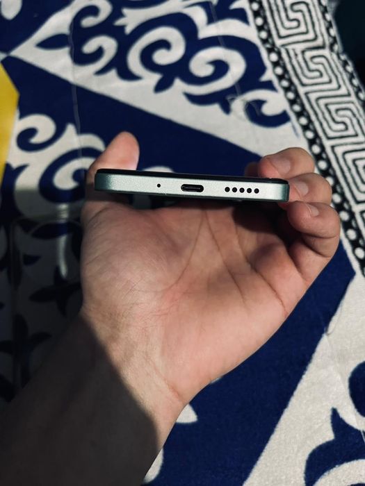 Хиаоми поко с 75