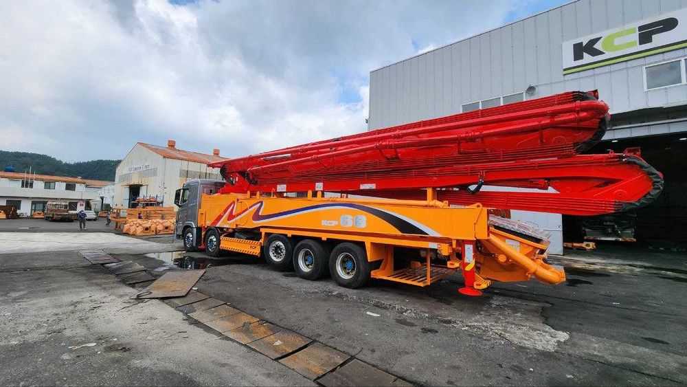 Автобетононасос KCP68ZX6170 (68) на HYUNDAI XCIENT (сборка в Корее)