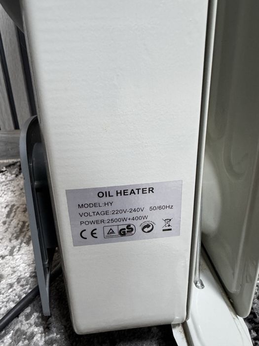 Масляный обогреватель Nikai 13 ребер — состояние как новый!