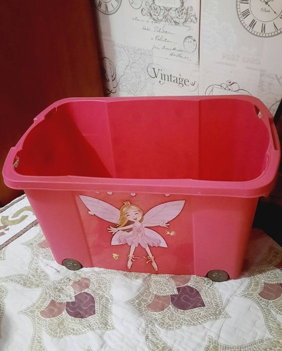 Cufăr cu roți pentru depozitare jucării