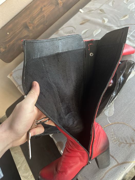 Чисто нови ботуши