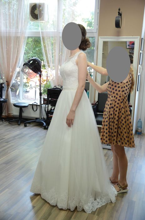 Vand rochie de mireasa