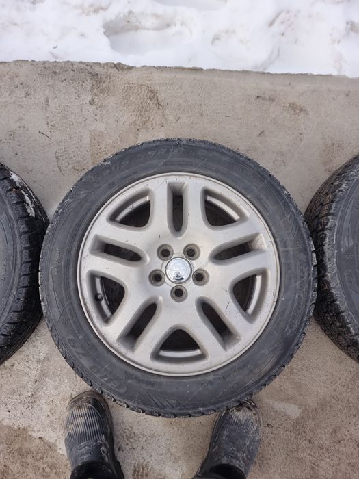 Продам диски с резиной