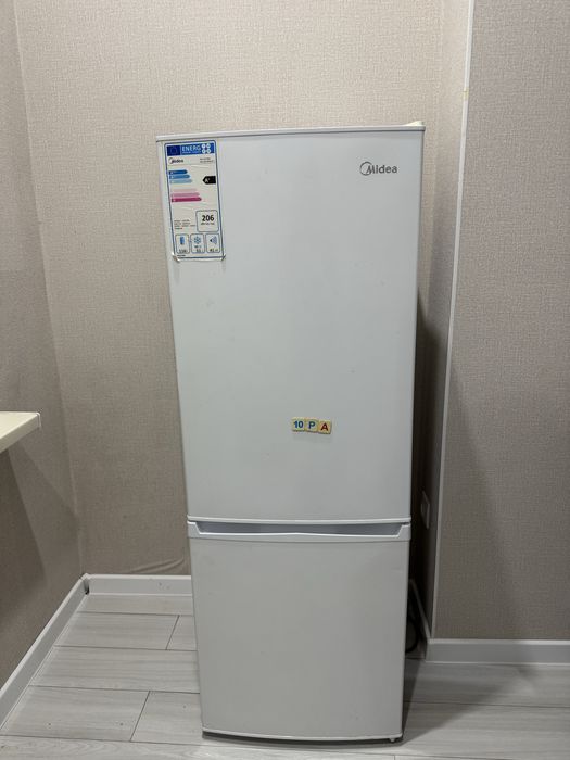 Холодильник б/у midea
