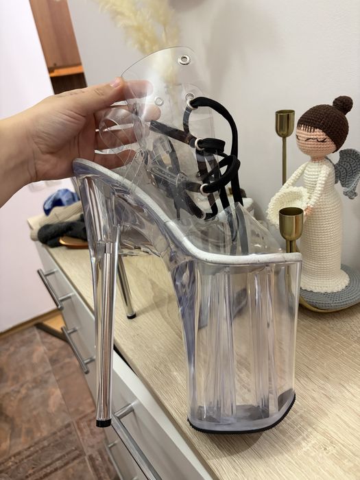 Продам стрипы 4ки прозрачные