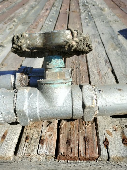 Продам краны латунные