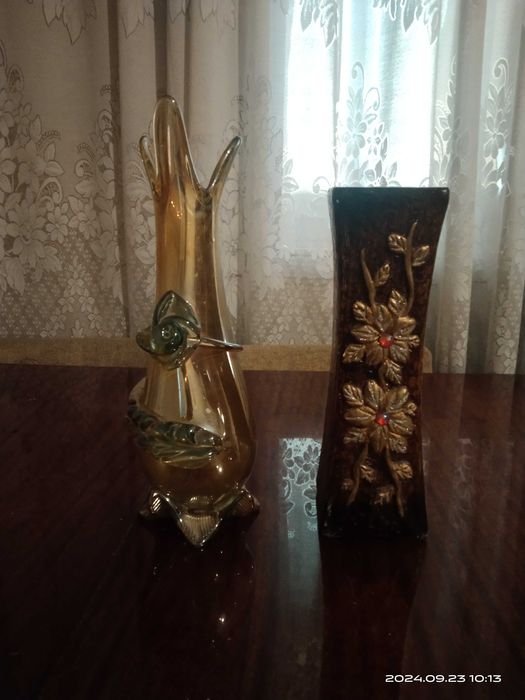 Вазы и вазочки для цветов