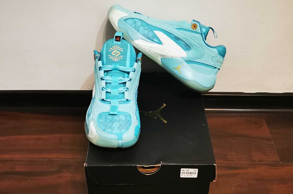 Air Jordan Marimea 40, Original Sneakers Bascheți New