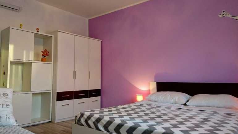 Дава се под наем Двустаен апартамент в Пловдив, Център - 42 кв.м за 153 € - Снимка #2