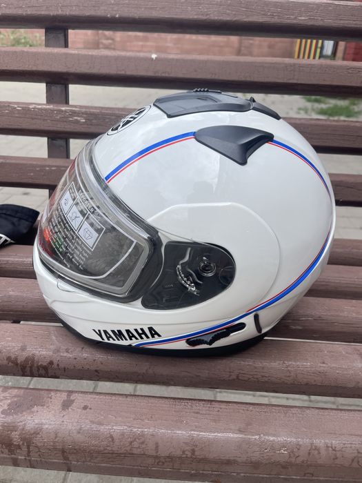 Мото шлем YAMAHA