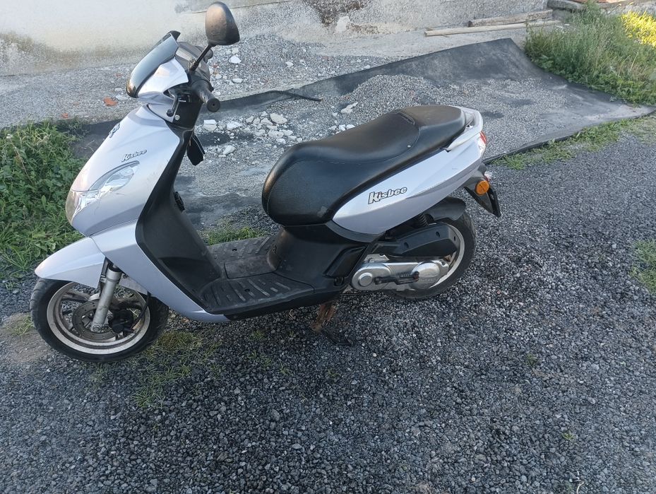 Скутер PEUGEOT Kisbee