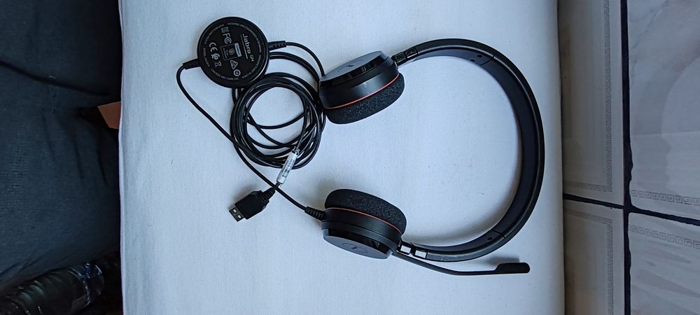 Vand Casti Wireless si cu fir