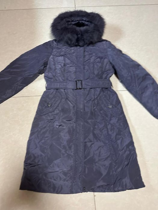 Продам женские пуховики